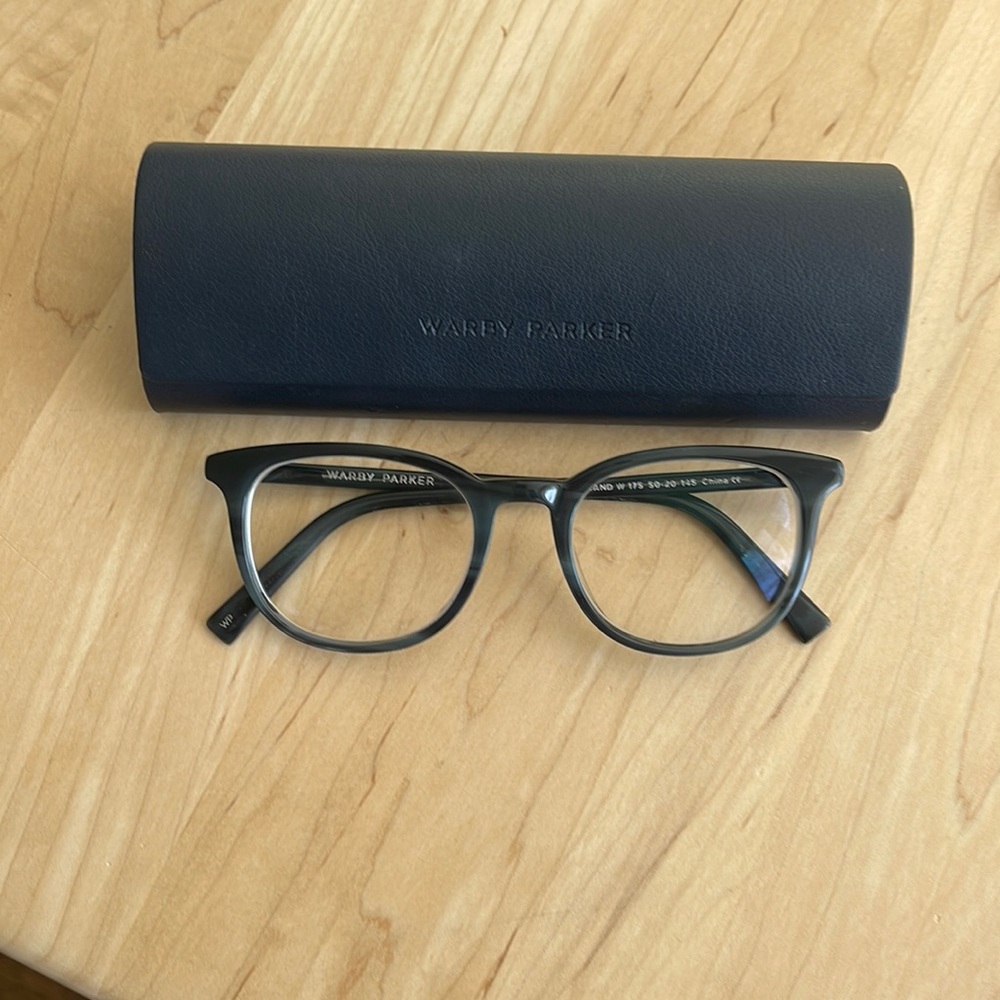 Warby Parker eyeglasses with carrying case